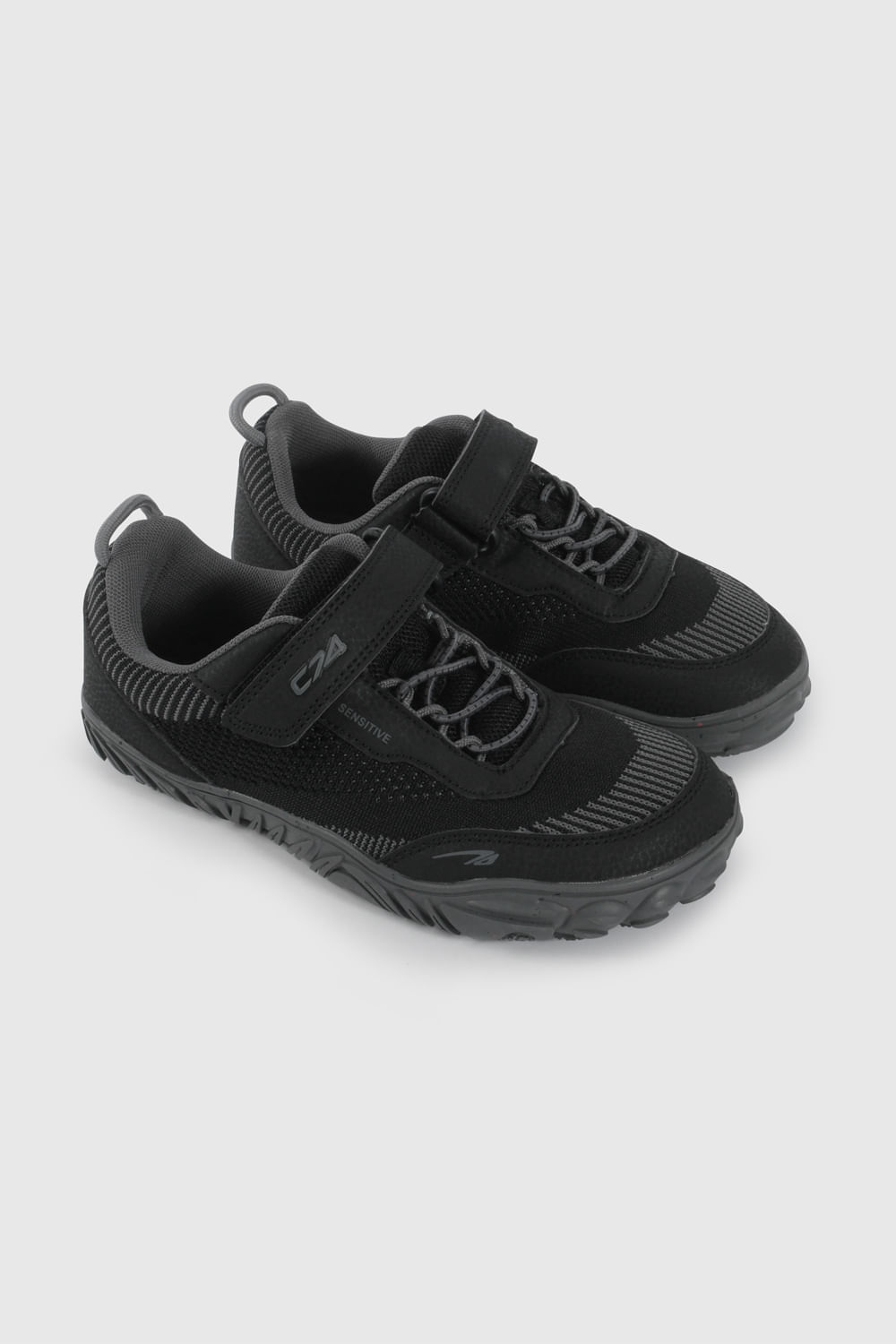 Zapatilla Outdoor Niño Flexible Negra Talla 28 al 38