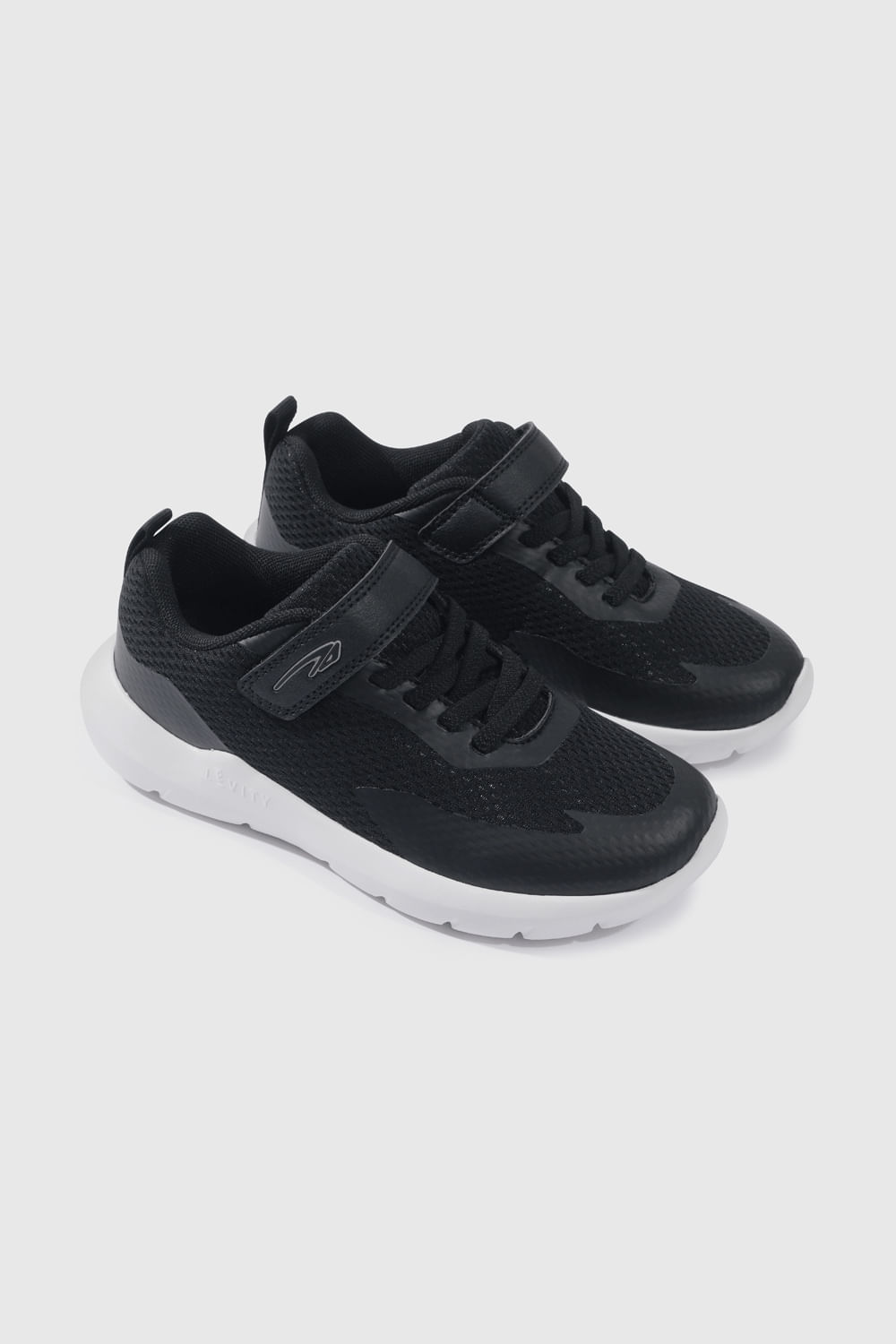 Zapatilla Deportiva Negra Running niño capellada textil