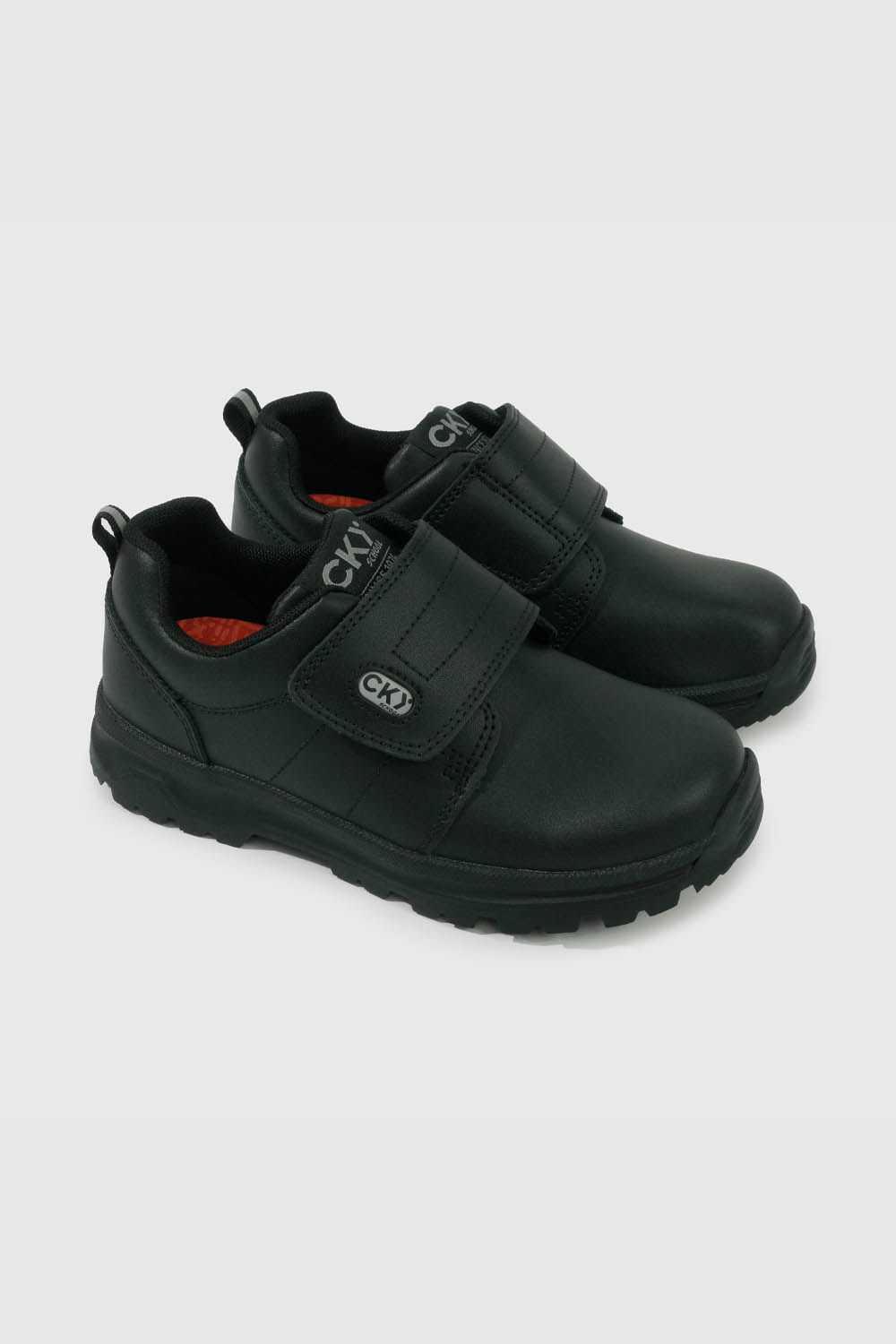Zapato Escolar Negro de Cuero con Velcro